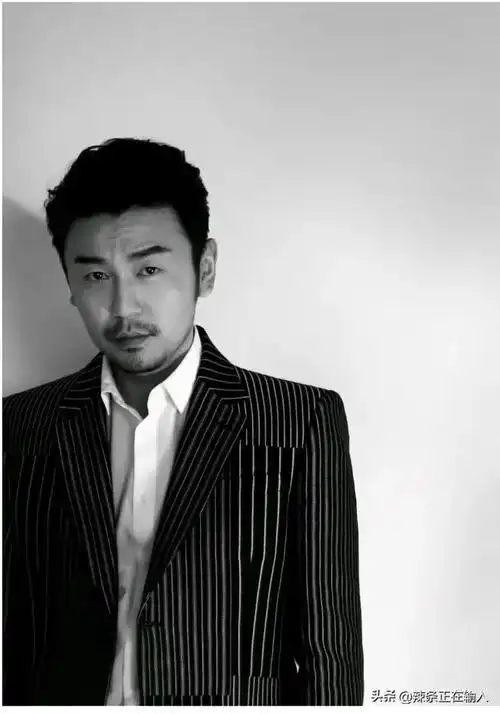 赢麻了他的资源怎么这么好为何稳坐男一龙年春节雷佳音三连击