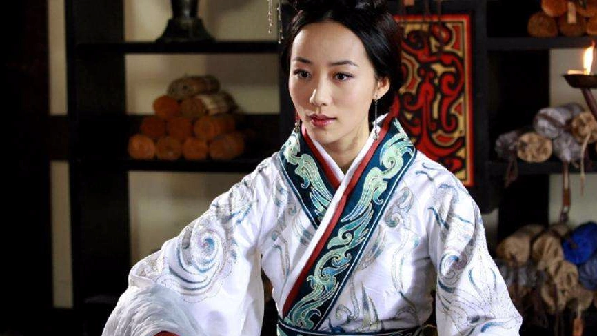 曹操:韩雪演古代四大美女之一的貂蝉,看得义父眼都直了