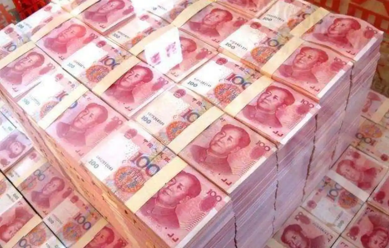 100元人民币在各个国家的能买多少东西呢?