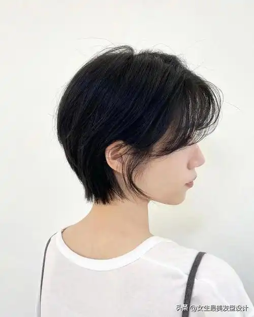 最近悄悄爆火的短卷发|短发|发型_网易订阅