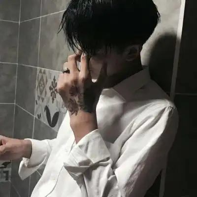 2020最新帅哥头像霸气超拽有个性 回忆是做桥通往寂寞的牢,男生头像