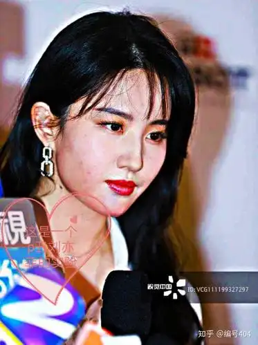 刘亦菲有崩掉的图吗?