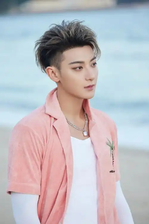 黄子韬星电音联盟