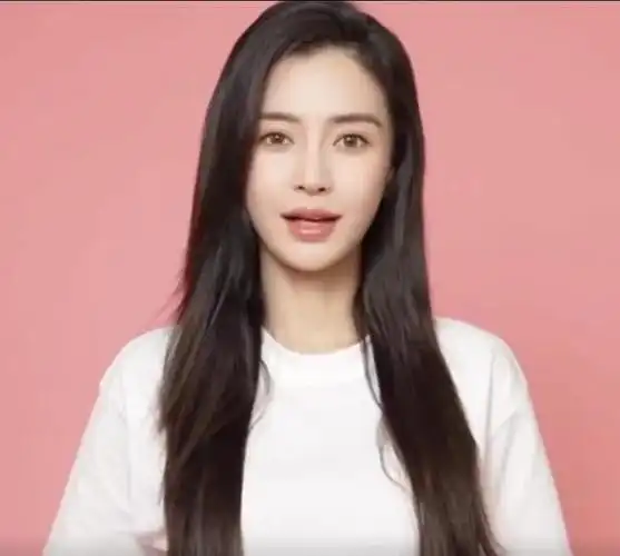 杨颖急于洗白大翻车拍关爱女性视频被骂翻本人看疯马秀背刺