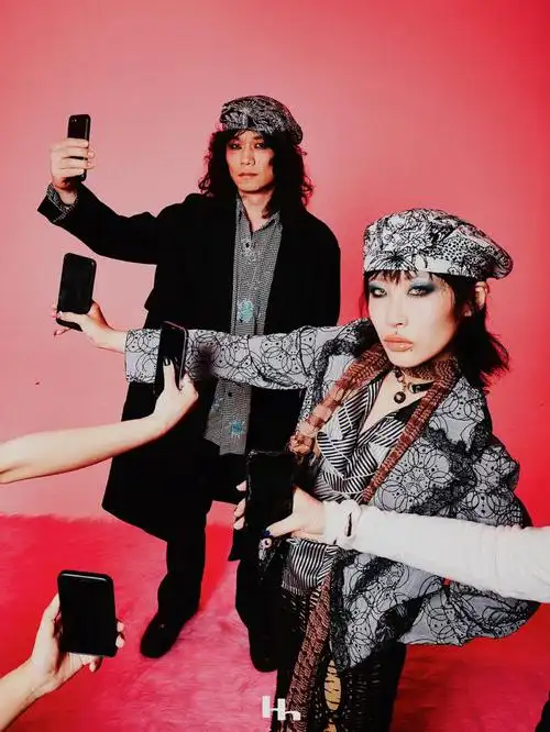 headyhead黑白贝雷帽7475