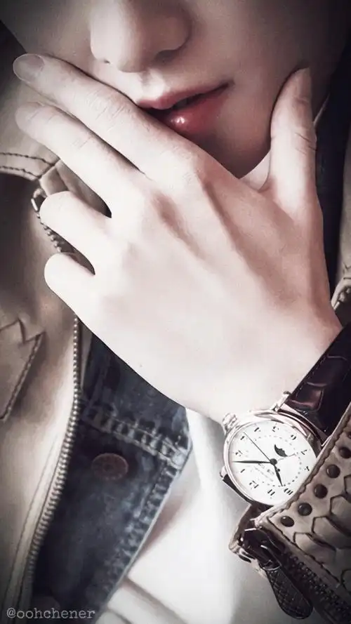 [杨洋][分享]181113 手控舔屏时刻到~杨洋的手是真·绝色!