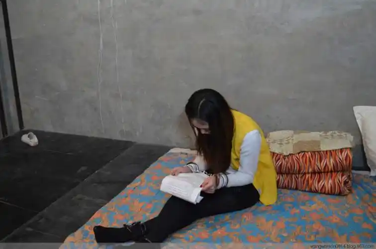 性感女囚服刑众生相 - 民风民俗 - 静水深流