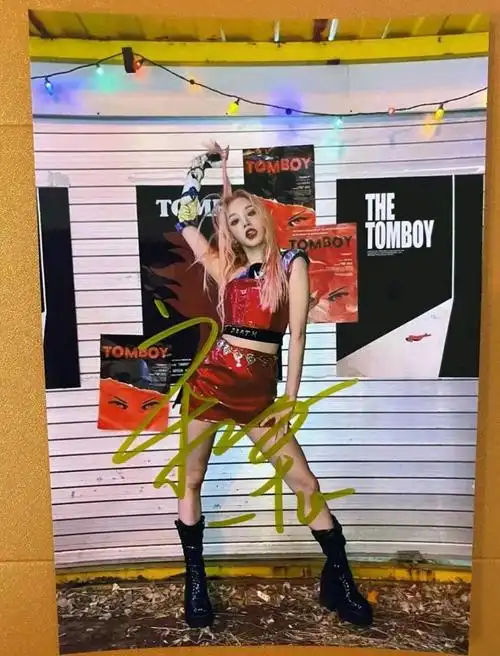 宋雨琦海报宋雨琦亲笔签名照片 非印刷 时尚周边保真亲笔签名朋友生日