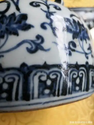 稀少如宝的苏麻离青梵文纹饰瓷器