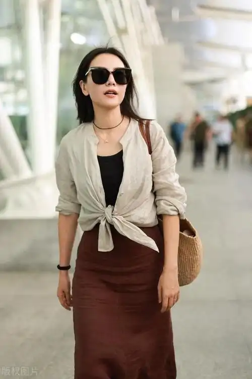 高圆圆到达广州,果然真人比电视上更漂亮,赵又廷又要被吐槽了!