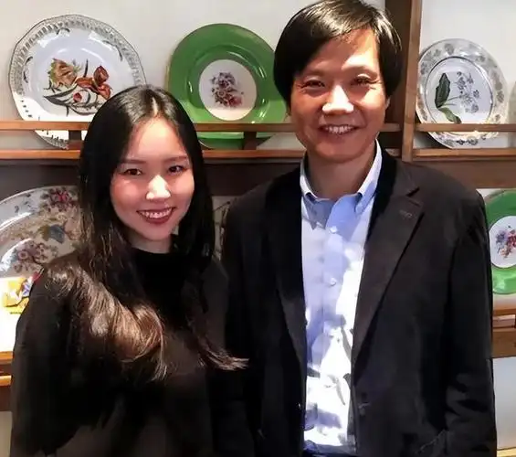 王后|公主_泰国首富孙女谢其润:28岁清纯甜美,一年赚268亿被称为医药