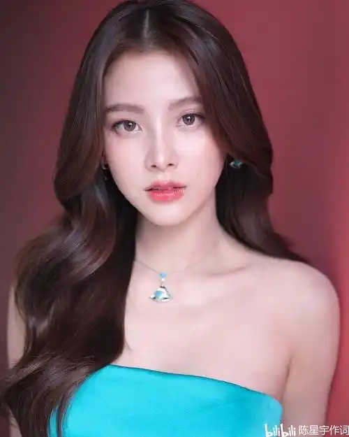 原创泰国女明星baifern吕爱惠因子宫囊肿而计划冻卵泰剧金色光芒下