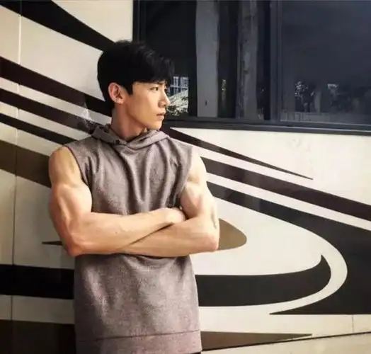 男明星的腹肌合集 娱乐圈里的那些男(12)