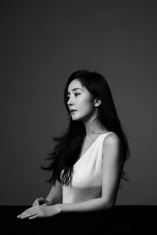 来自百度百科明星团 - 微博