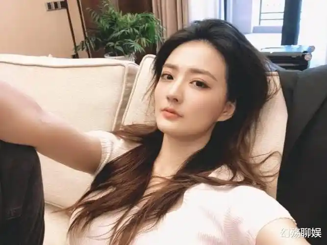 张铭恩_胡冰卿_网友