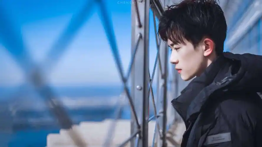 易烊千玺因档期暂别《街舞3》 导演发文期待再合作