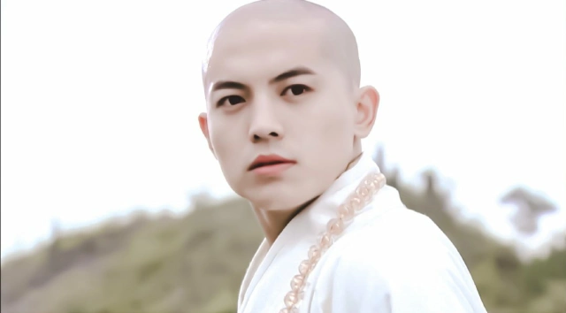 禁欲系男星好迷人,方中信年轻时真帅,尊龙一个眼神就让人迷醉