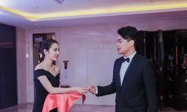 不得不说,沈涛老婆非常的幸运,能遇到这么优秀的一位老公,爱他如初