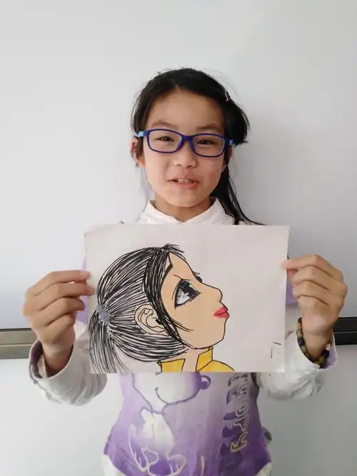 《画人像》作品展——五年二班