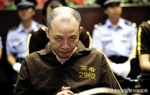 他曾是广东黑老大,东北乔四也得给他面子,被抓时被吓成了啥样?