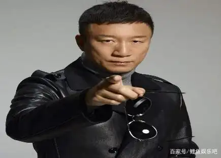 孙红雷霸气侧漏,看着有点坏坏的样子,其实他是中国的好男人!