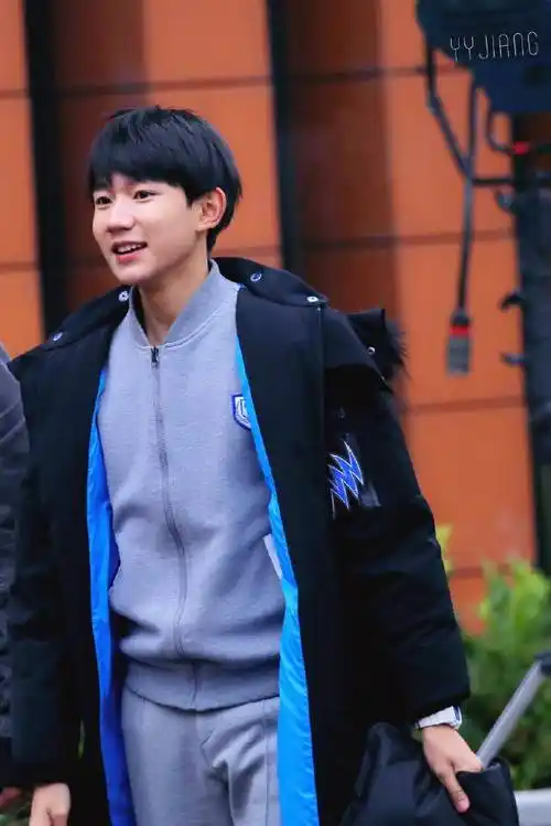 王源 #tfboys 电视剧我们的少年时代拍摄花絮 高清 可爱