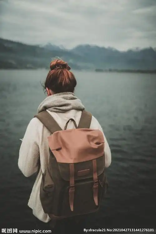 背包旅行女生背影摄影图__女性女人_人物图库_摄影图库_昵图网nipic.