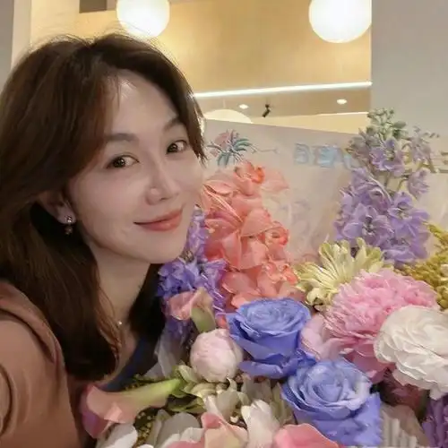 窝囊10年没人理,一朝"渣女"天下知,姜妍终于扬眉吐气了?