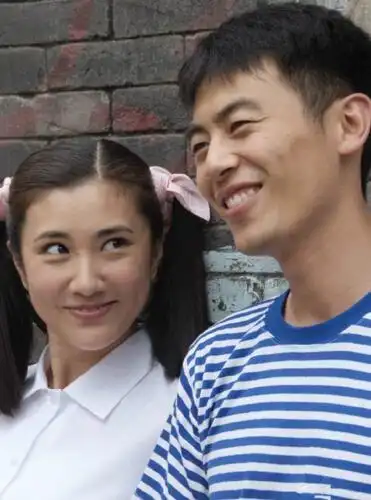 《正阳门下》是一部励志电视剧,由刘家成执导,朱亚文,杨立新,李光复