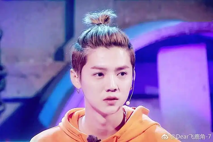 [鹿晗][分享]190221 鹿晗的可爱发型最好不过苹果头 lwjj:你就是我们