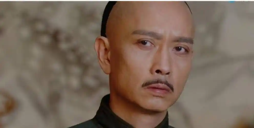 "酒剑仙"影帝谢君豪,46岁救"小玉环"烧伤,今给鲜肉作配角_表演_角色