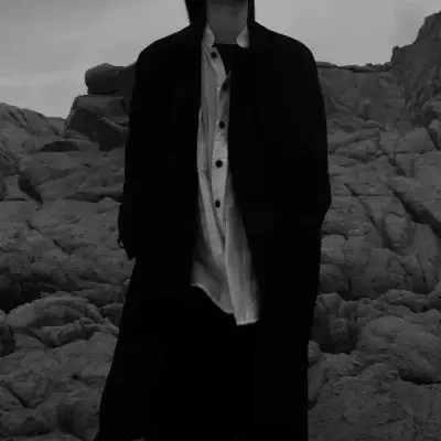 江孑 黑白丧系酷冷漠帅气真人男_男生头像_我要个性网