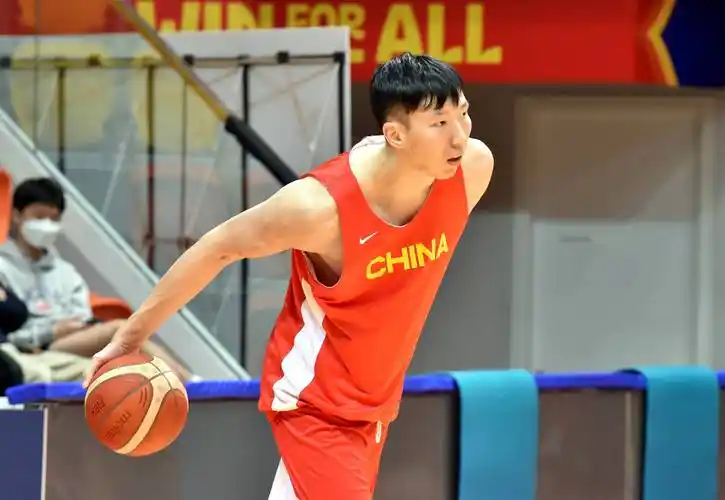 周琦新动态(原创   新东家公布周琦了吗?