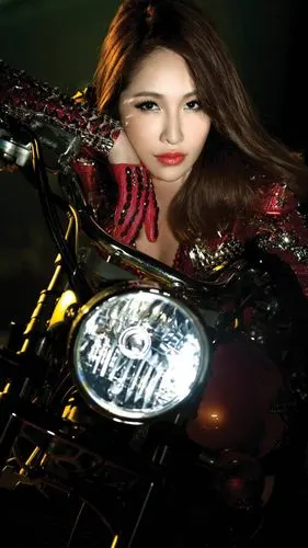 说一说你如何评价萧亚轩